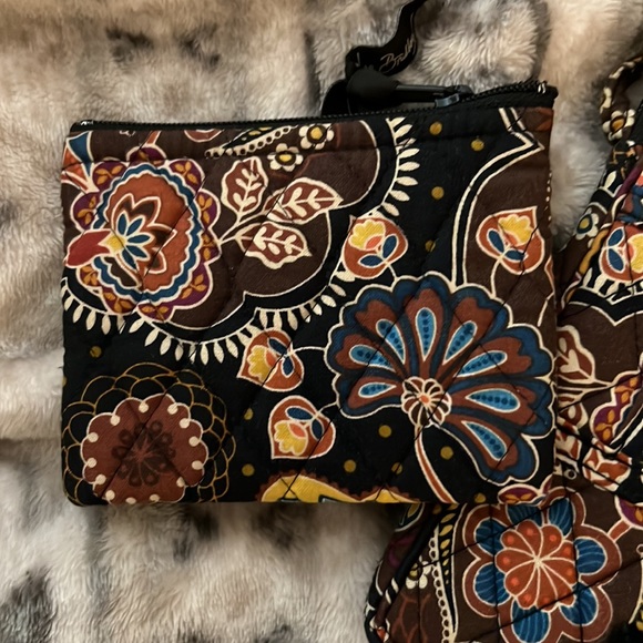 Vera Bradley Floral Crossbody bag with coin purse - Picture 7 of 7